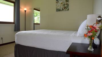 2 habitaciones, tabla de planchar con plancha, wifi y ropa de cama