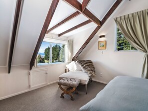 3 quartos, ferros/tábuas de passar roupa, Wi-Fi, roupa de cama