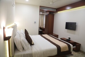 In-room safe, desk, soundproofing, iron/ironing board