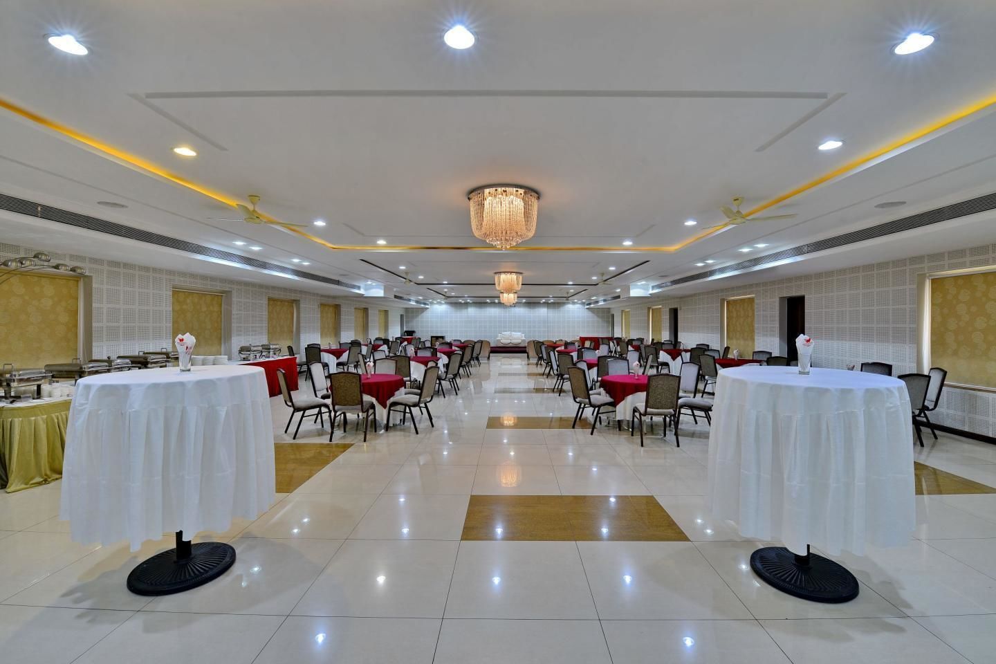 Banquet hall