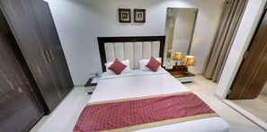 프리미엄룸, 더블침대 1개 | 1 개의 침실, 고급 침구, 객실 내 금고, 각각 다른 스타일의 인테리어