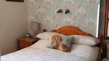 Double Room, Garden View | Iron/ironing board, free WiFi, bed sheets