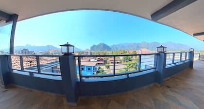 Faraway Suites - Hostel