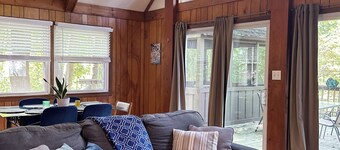 Bedrooms 3, Bathrooms 1, Sleeps 6