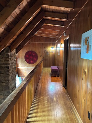 Interior - Bedrooms 2, Bathrooms 1.5, Sleeps 4 (Front Royal)