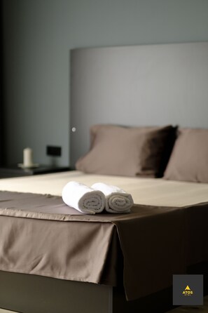 1 bedroom, Egyptian cotton sheets, premium bedding, minibar - Atos Otel (Eskisehir)