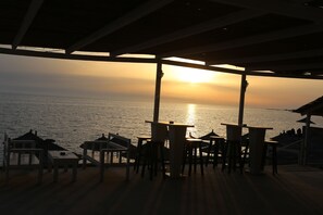 Bar (on property) - Hotel Durres Hill Side Beach (Durrës)