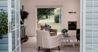 Unwind at "Woodbury Lodge"