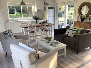 Interior - Unwind at "Woodbury Lodge" (Exeter)