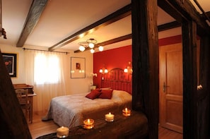 Individually decorated, individually furnished, free WiFi, bed sheets