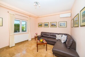 Interior - House Ljilja (Ploce)