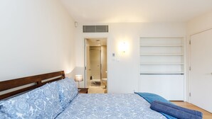 Apartment, 2 Bedrooms, Balcony - Tower Bridge Apartment (London)
