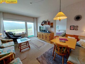 TV, stereo - Holiday apartment with wi-fi and satellite TV (Bad Mitterndorf)