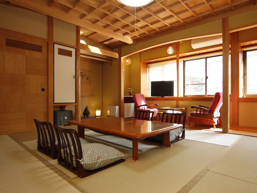 Japanese Style Room with Toilet
