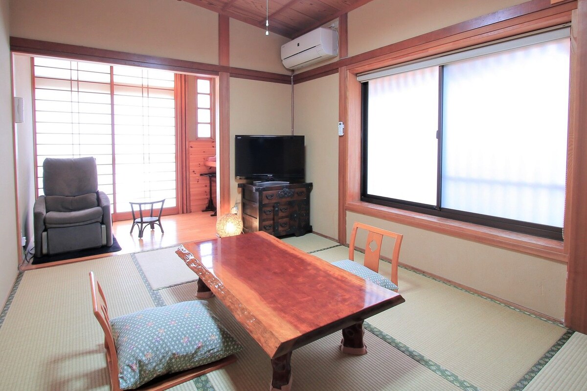 JAPANESE STYLE ROOM