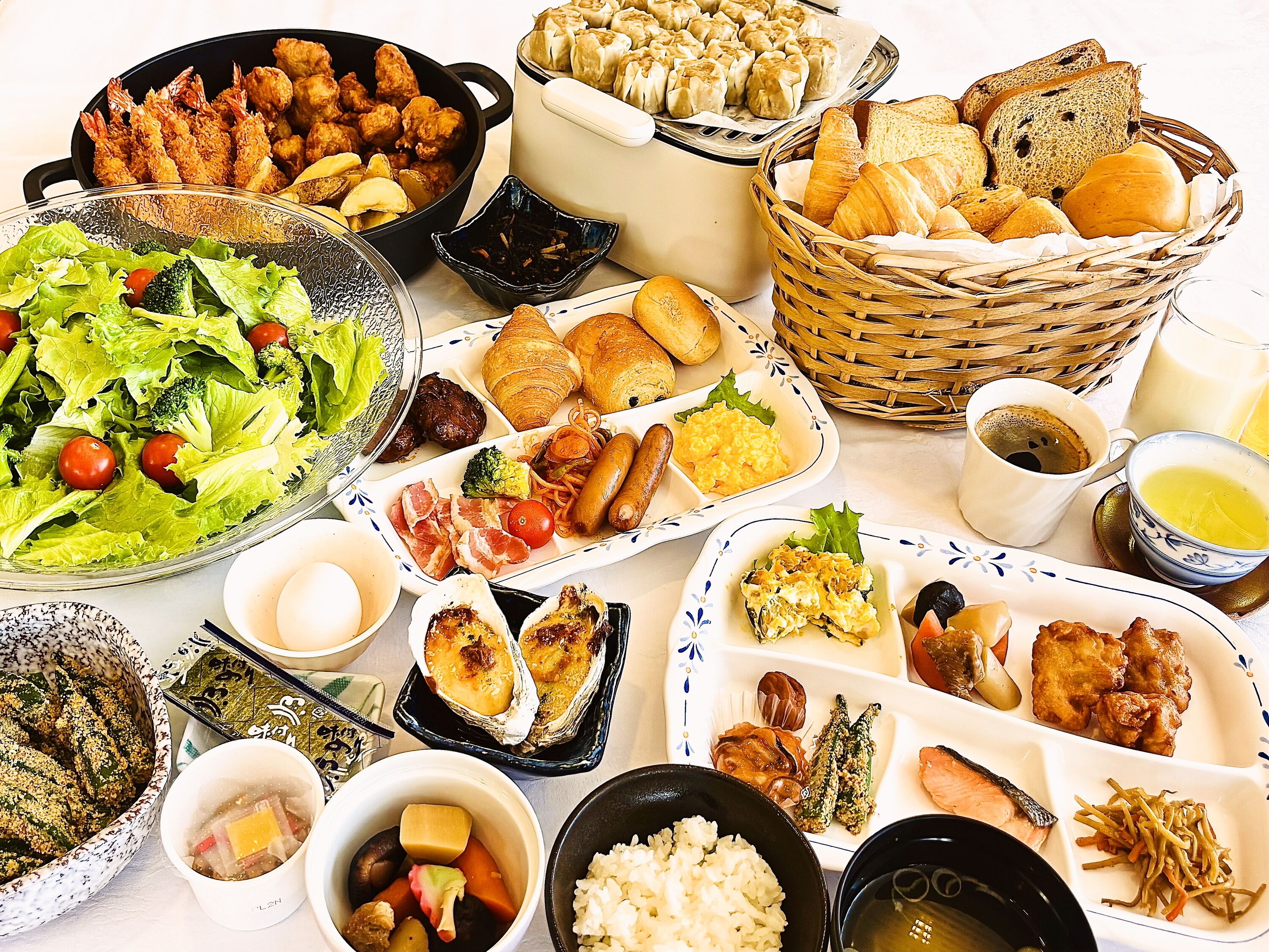 Daily buffet breakfast for a fee
