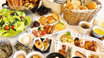 Daily buffet breakfast for a fee