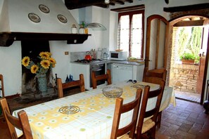 تناول الطعام