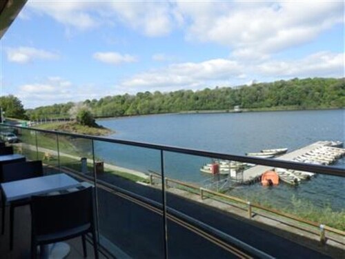 4 Star detached rural Bungalow with Jacuzzi & Sauna, Play Area and free WIFI 