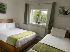 2 chambres, bureau, fer et planche Ă repasser, Wi-Fi gratuit