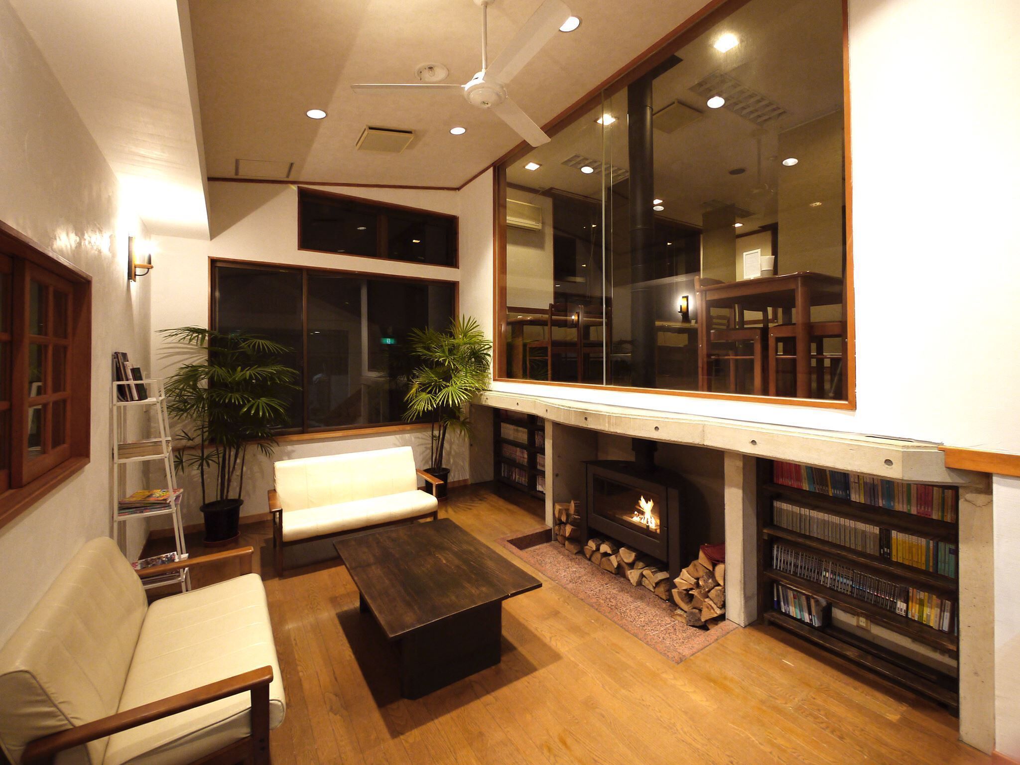 المنشأة من الداخل