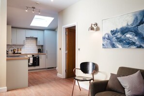 Executive Studio, 1 Double Bed, Kitchen | Shared kitchen - Crown Lodge Hotel (Wisbech)