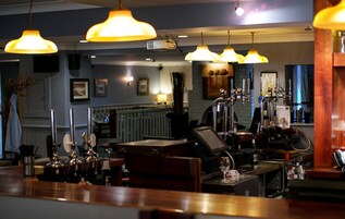 Bar (en la propiedad)