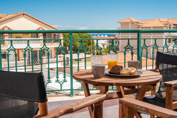 Loft Apartment | Terrace/patio - Koukos Loft Apartments (Zakynthos)