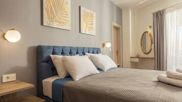 Family Apartment | Premium bedding, in-room safe, desk, blackout drapes