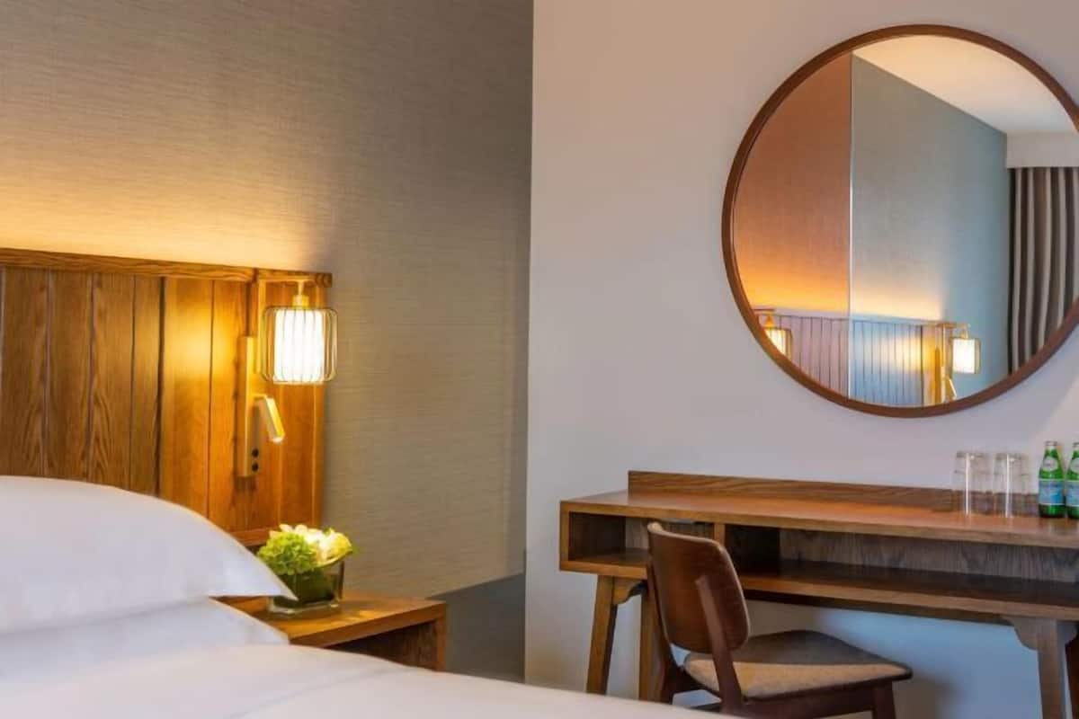 In-room safe, desk, laptop workspace, soundproofing