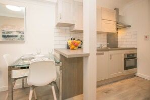 Superior Apartment, Multiple Beds, Non Smoking | Private kitchen | Fridge, electric kettle - St Stephen's Green District Apartments 2 (Dublin)