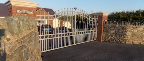 Fachada da propriedade