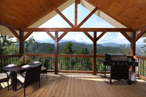 Property grounds - Above It All - Four Bedroom Cabin (Gatlinburg)