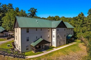 Appartement, meerdere bedden, hot tub | Kameruitzicht