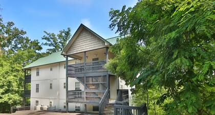 Pinnacle View 7A - Three Bedroom Chalet