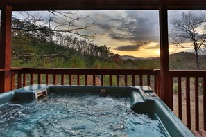 Hot tub - Windsong - Two Bedroom Cabin (Sevierville)