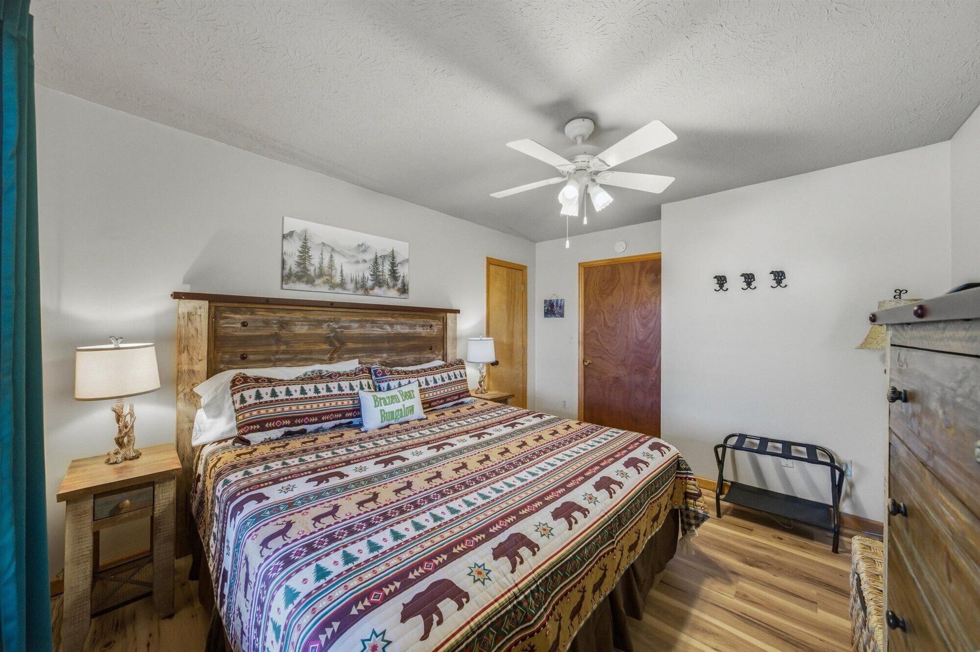 House, Multiple Beds, Hot Tub | 2 bedrooms, individually decorated, individually furnished, desk