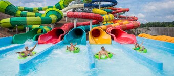 Oak Tree Lodge 3 - Fifteen Bedroom Chalet Lodge