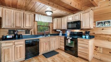 Kabin, Beberapa Tempat Tidur, hot tub | Dapur pribadi | Lemari es, microwave, oven, dan kompor