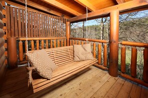 Cabin, 1 King Bed with Sofa bed, Hot Tub | Balcony - Sweet Surrender - One Bedroom Cabin (Sevierville)