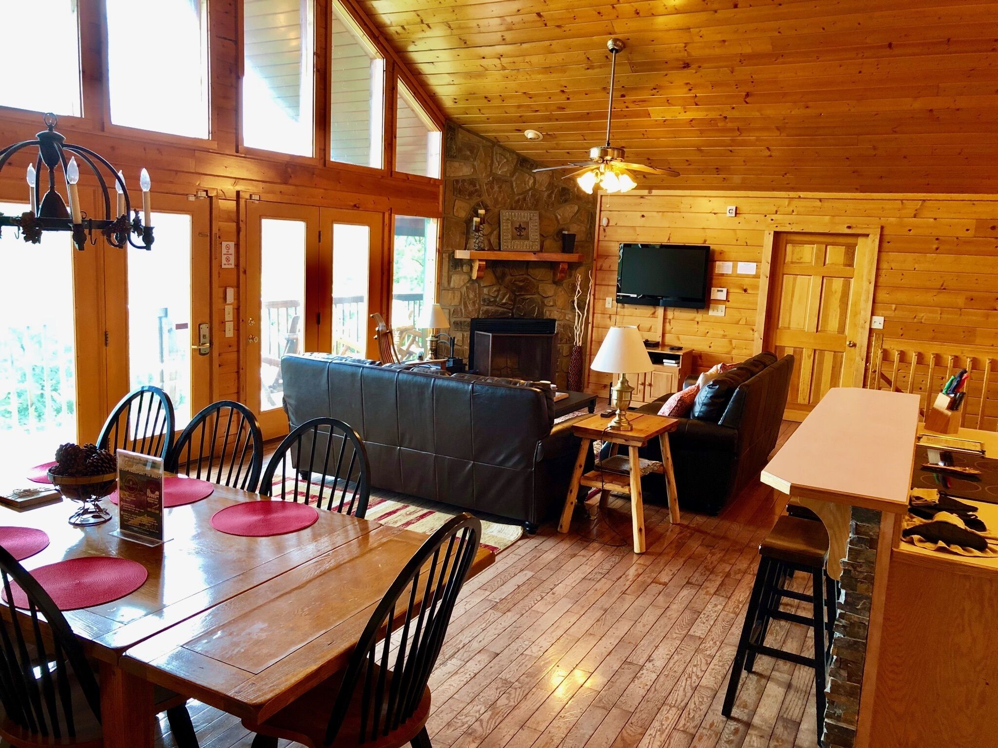 Cabin, Multiple Beds, Hot Tub, Mountain View | Living room | TV, fireplace