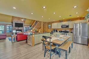 獨棟房屋, 多張床, 私人泳池 | 私人廚房 | 電冰箱、微波爐、烤箱、爐台