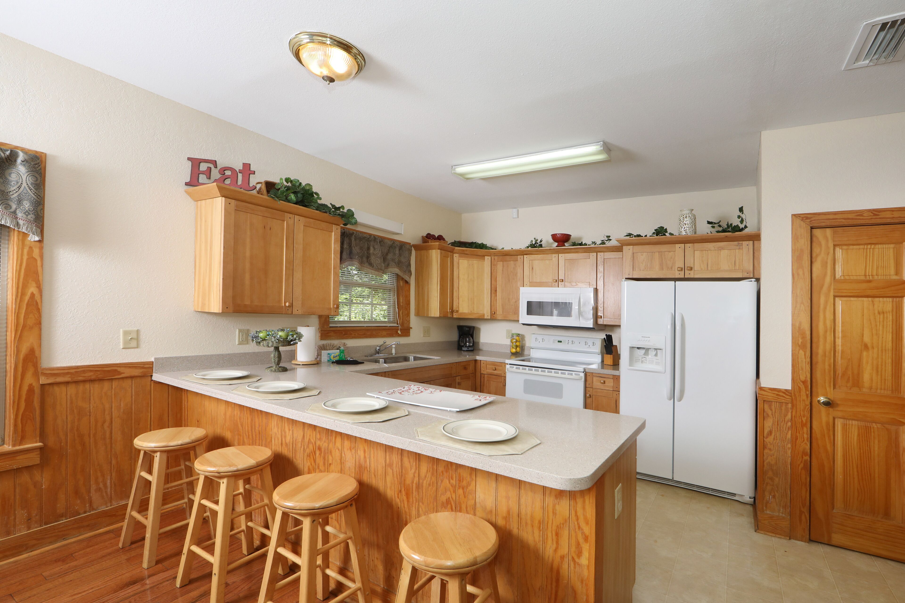 Casa, varias camas, hidromasaje | Cocina privada | Refrigerador, microondas, horno y parrilla de estufa 