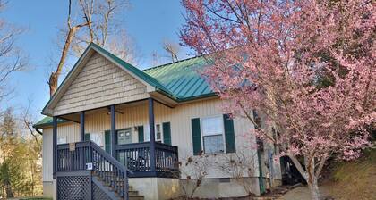 Apple Blossom 10 - Two Bedroom Chalet