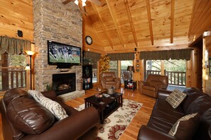 Interior - Blessed Nest - Four Bedroom Cabin (Sevierville)