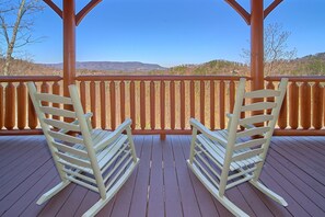 Cabin, Multiple Beds, Hot Tub, Mountain View | Balcony
