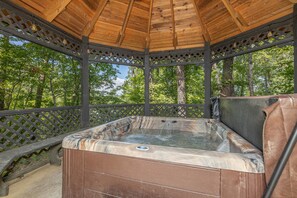 View from property - Magnolia Place 5 - Eight Bedroom Chalet (Pigeon Forge)