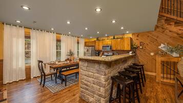 House, Multiple Beds, Hot Tub | Private kitchen | Fridge, microwave, oven, stovetop