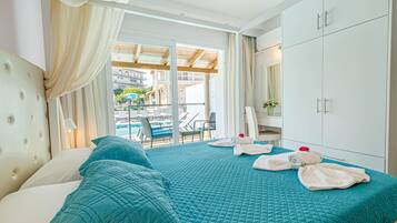 Comfort Swim up Room | Allergikerbettwaren, Betten mit Memory-Foam-Matratzen, Zimmersafe