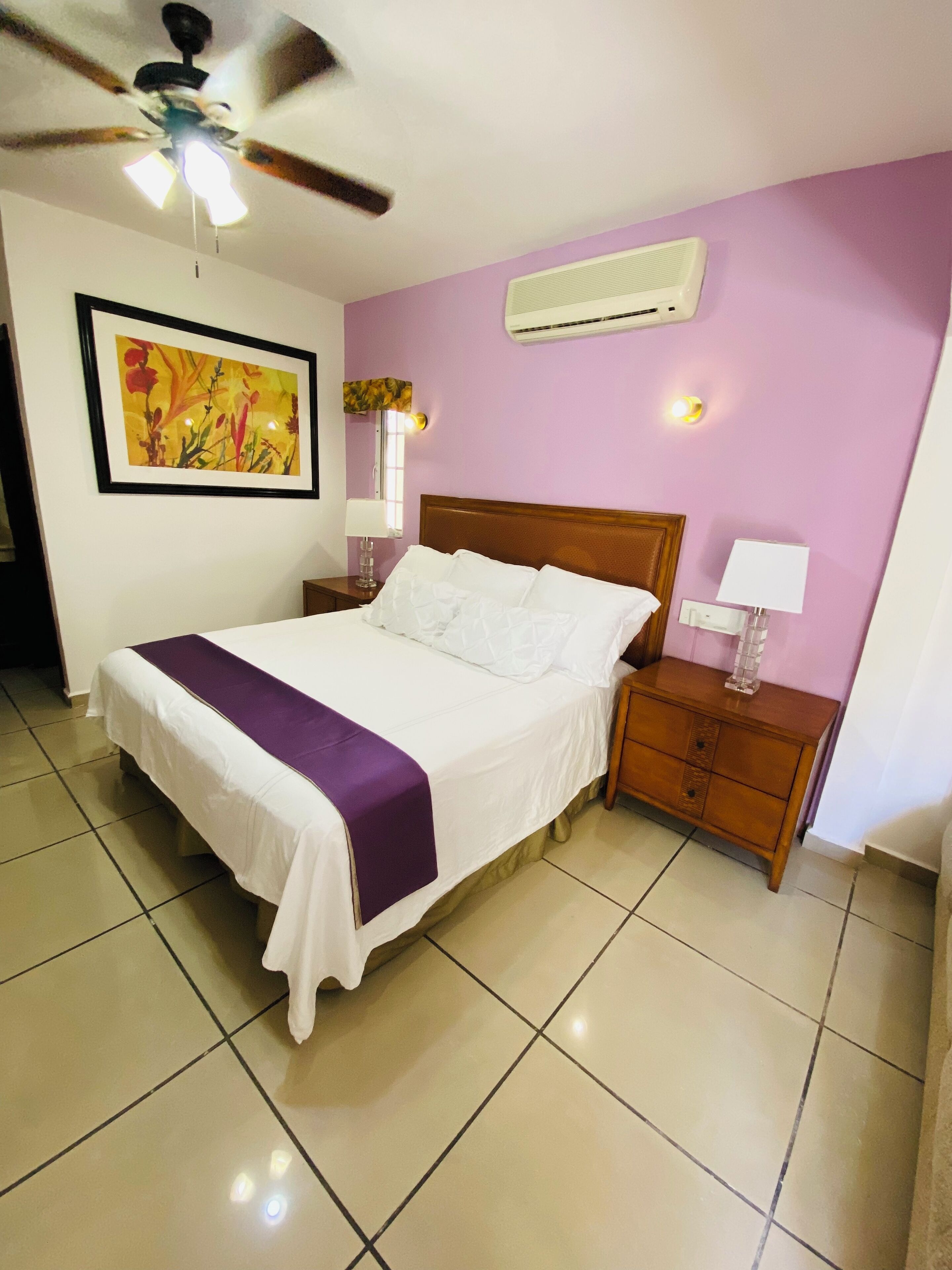 Superior Room | Iron/ironing board, free WiFi, bed sheets